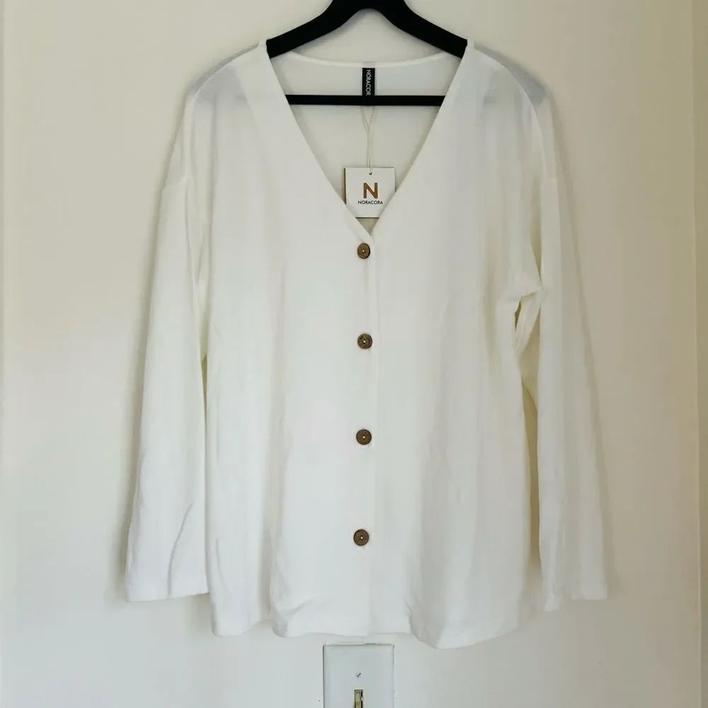 NORACORA White Button Down Cardigan Size Large